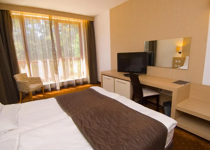 Radina'S Way Hotel